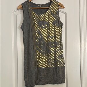 Guess Gray and Gold Face Graphic Tank Size XL